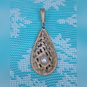 Vintage Gold Teardrop Filigree Pearl Pendant